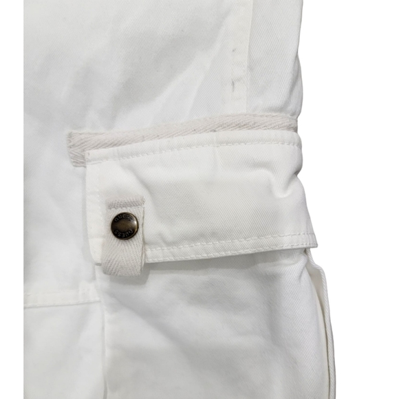 (M) Guess Shorts (Men) - Picture 9 of 10